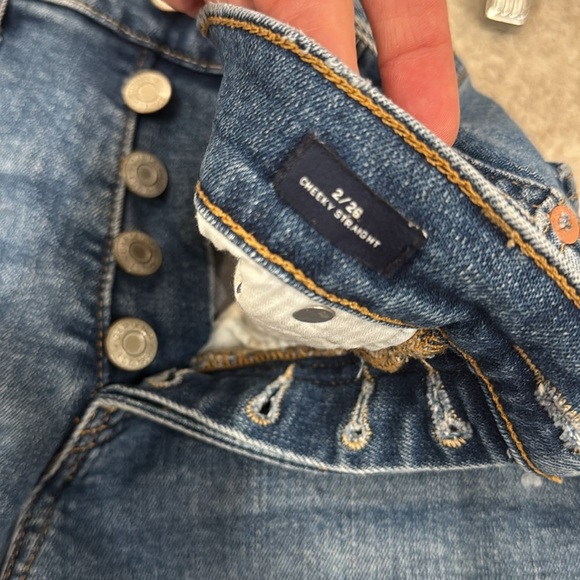 Gap Womens Cheeky Straight Jeans distressed - Picture 3 of 8